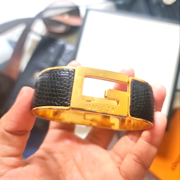 GUCCI LEATHER LIZARD CUFF BANGLE - Picture 3 of 5